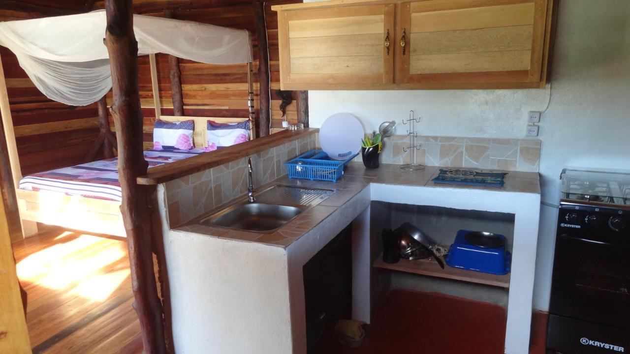 Les Chalets De Melinda Nosy Be Exterior photo